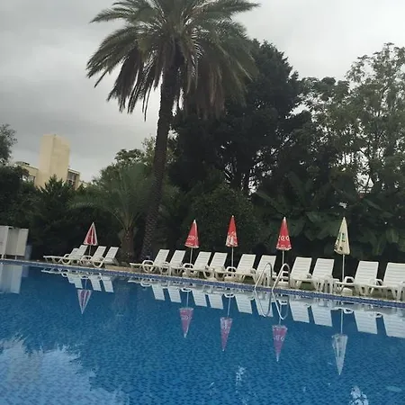 Hotel Korient 3*
